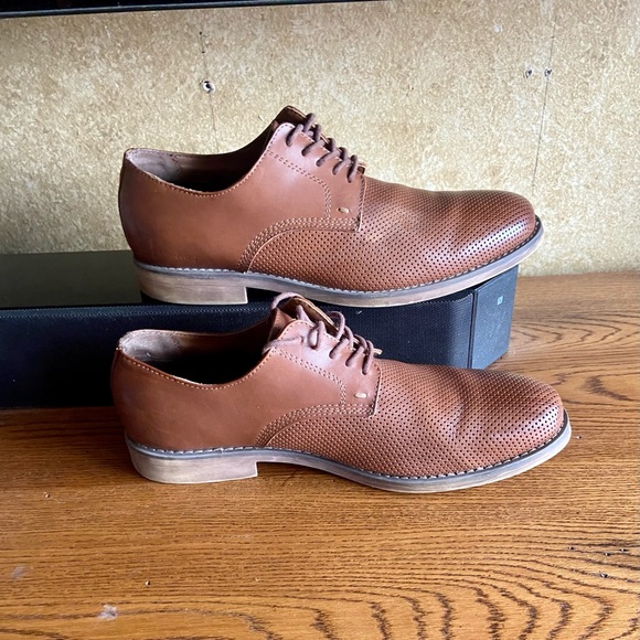 *Host Pick* EUC Calvin Klein Onyx Perforated Derby main image 4